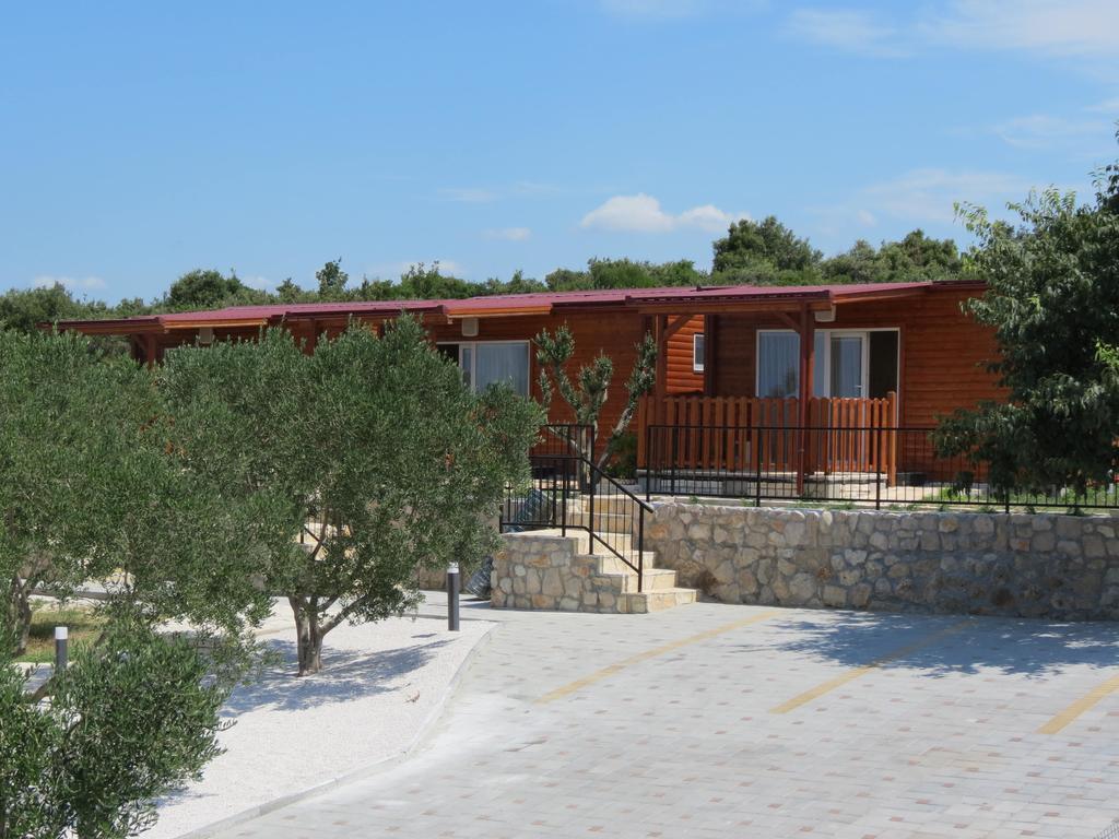 Campsite Kaya Pakostane Exterior photo